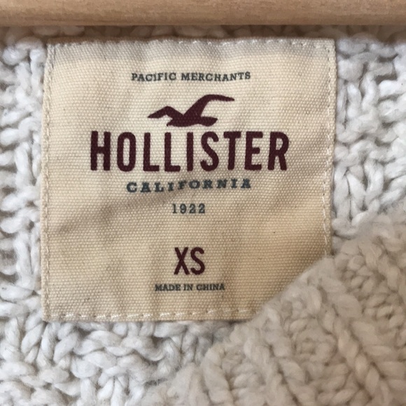 Hollister Sweater XSmall - Picture 3 of 3